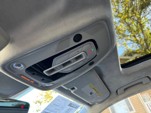 Used 2019 Audi Q8 Prestige w/ Luxury Package image 14