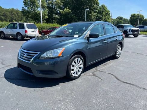 Used 2015 Nissan Sentra SV FWD image 2