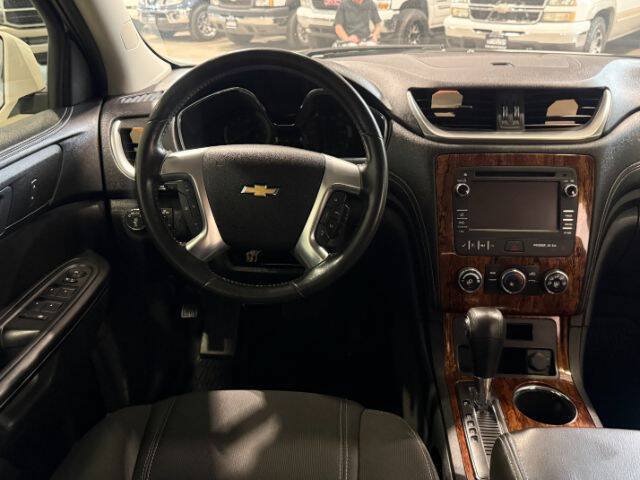 Used 2013 Chevrolet Traverse LT FWD image 18