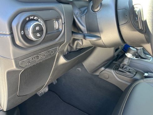 New 2026 Jeep Gladiator Sport image 7