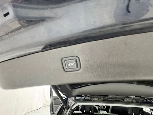 Used 2020 Chevrolet Blazer LT AWD/4WD image 16