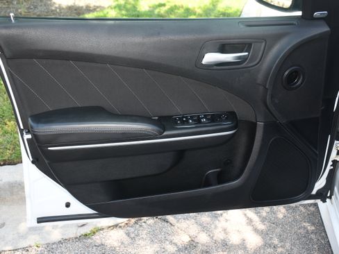 Used 2023 Dodge Charger GT image 9