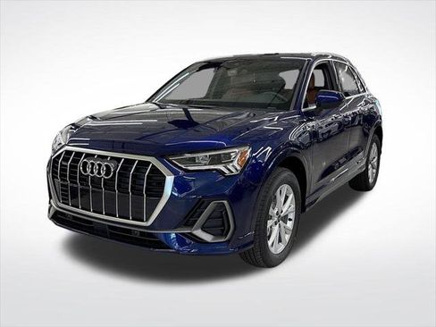Certified 2025 Audi Q3 2.0T Premium Plus w/ Premium Plus Package AWD/4WD image 1