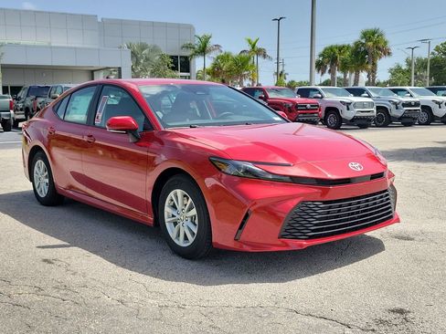 New 2026 Toyota Camry LE FWD image 3