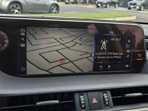 Used 2021 Lexus ES 350 Luxury image 16