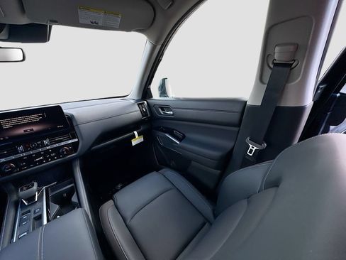 New 2026 Nissan Pathfinder SL w/ Cargo Package FWD image 20