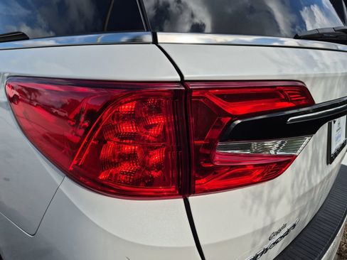 Certified 2023 Honda Odyssey Touring image 7