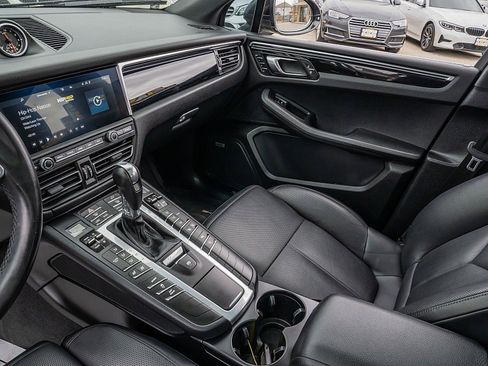 Used 2020 Porsche Macan S image 16