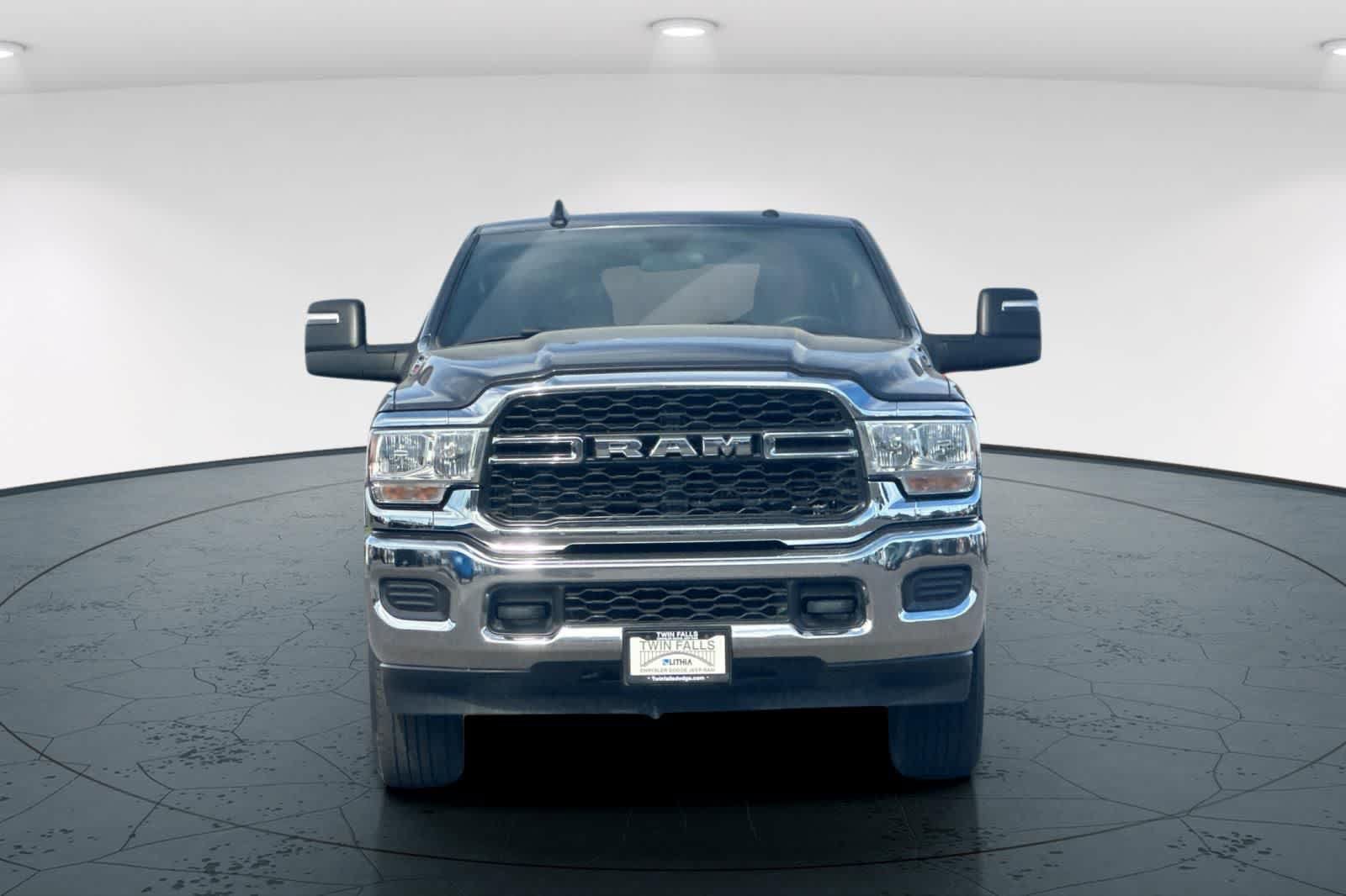 Used 2024 RAM 2500 Tradesman w/ Chrome Appearance Group AWD/4WD image 10