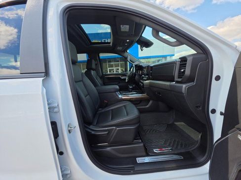 Used 2024 Chevrolet Silverado 1500 LT Trail Boss w/ LT Trail Boss Premium Package image 15