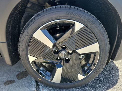 New 2026 Nissan Kicks SR FWD image 9