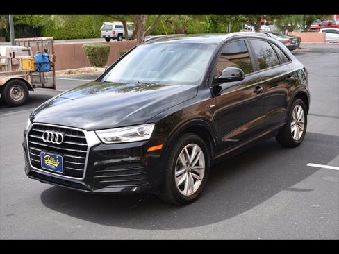 Used 2018 Audi Q3 2.0T Premium FWD image 3