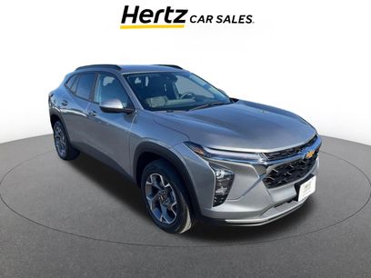 Used 2025 Chevrolet Trax LT