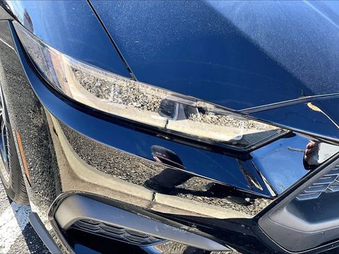 Used 2025 Ford Mustang Coupe image 23