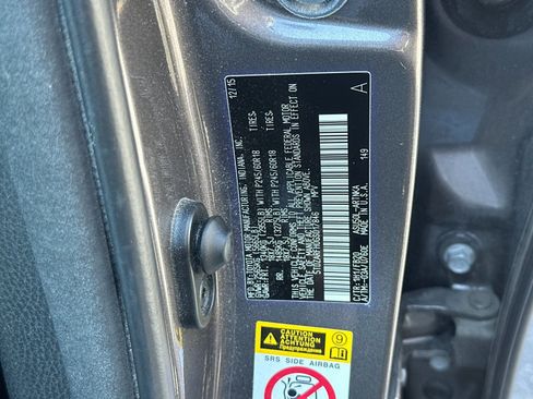 Used 2016 Toyota Highlander LE image 26