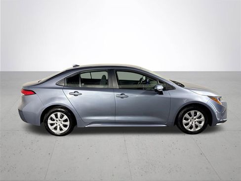 Used 2023 Toyota Corolla LE image 5