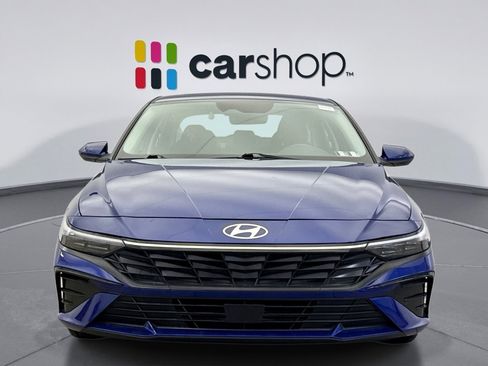 Used 2025 Hyundai Elantra SEL FWD image 8