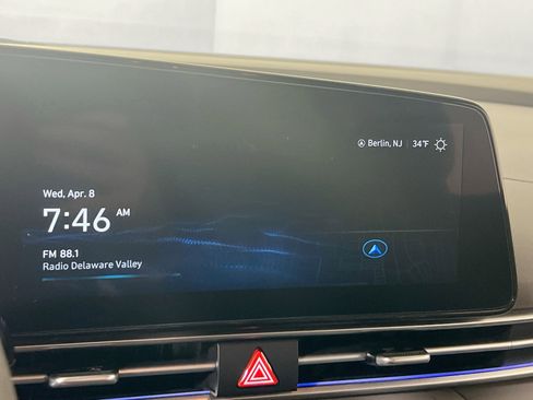 Used 2024 Hyundai Elantra SEL image 15