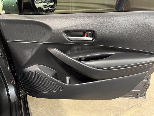 Used 2026 Toyota Corolla SE FWD image 11