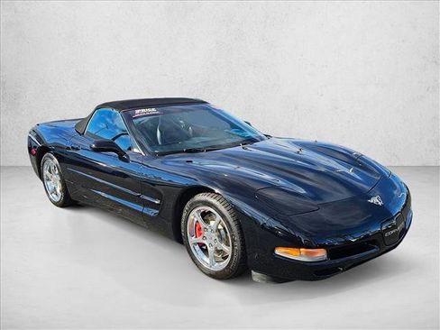 Used 2003 Chevrolet Corvette Convertible w/ Preferred Equipment Group1 image 3