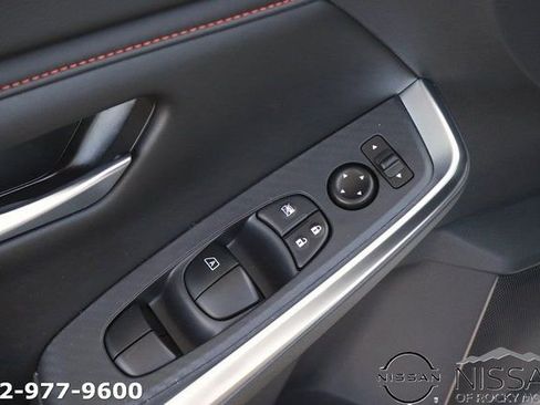 New 2025 Nissan Sentra SV FWD image 11