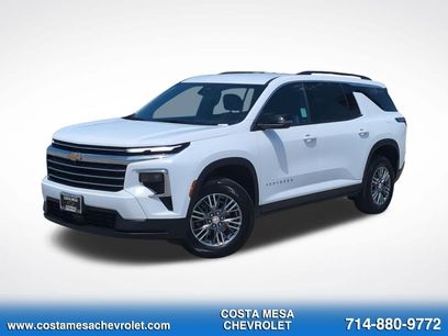 Used 2025 Chevrolet Traverse LT