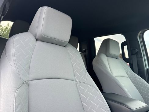 New 2025 Toyota Tacoma SR5 image 18