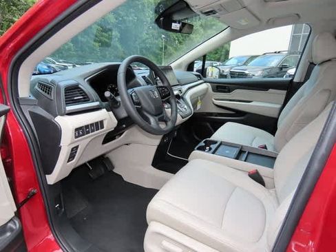 New 2026 Honda Odyssey EX-L image 2