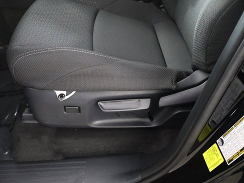 Used 2025 Toyota 4Runner SR5 image 29