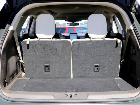 Used 2021 Ford Explorer Platinum w/ Premium Technology Package image 30