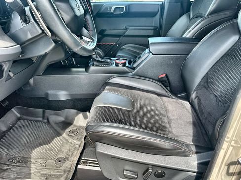Used 2025 Ford Bronco Raptor AWD/4WD image 24