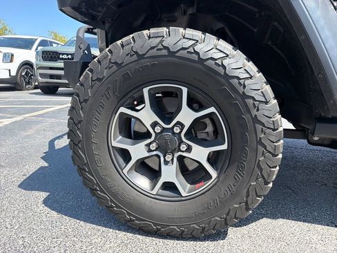 Used 2019 Jeep Wrangler Unlimited Rubicon AWD/4WD image 8