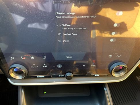 Used 2024 Lexus RZ 300e Premium image 19