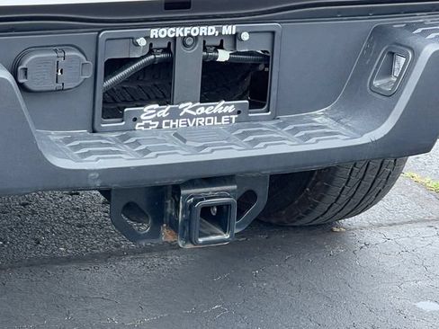 Used 2023 Toyota Tacoma SR AWD/4WD image 9