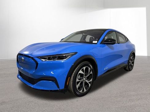 Used 2022 Ford Mustang Mach-E Premium image 24