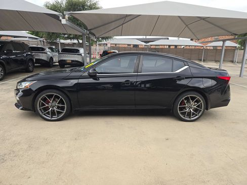 Used 2020 Nissan Altima 2.5 SR w/ Premium Package AWD/4WD image 6