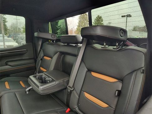 Used 2024 GMC Sierra 1500 AT4 w/ AT4 Preferred Package image 30