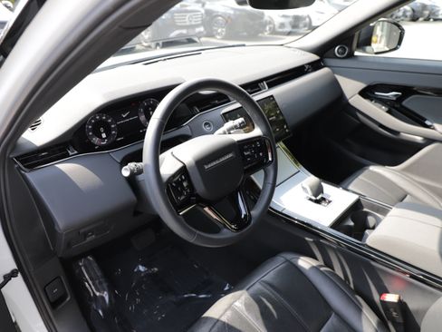 Used 2024 Land Rover Range Rover Evoque S AWD/4WD image 18