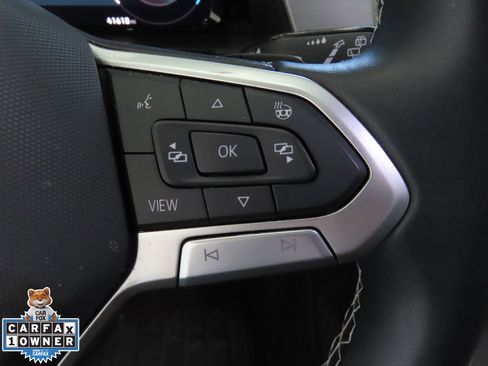 Used 2024 Volkswagen Atlas Cross Sport SE image 16