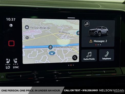 Used 2024 Volkswagen Atlas Cross Sport SEL R-Line AWD/4WD image 15