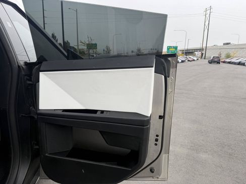 Used 2024 Tesla Cybertruck Cyberbeast AWD/4WD image 20