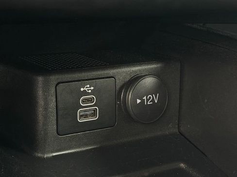 Used 2025 Ford Escape ST-Line FWD image 17