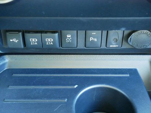 Used 2021 Toyota Tundra Limited image 27