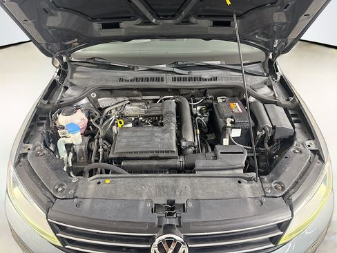 Used 2018 Volkswagen Jetta S FWD image 38