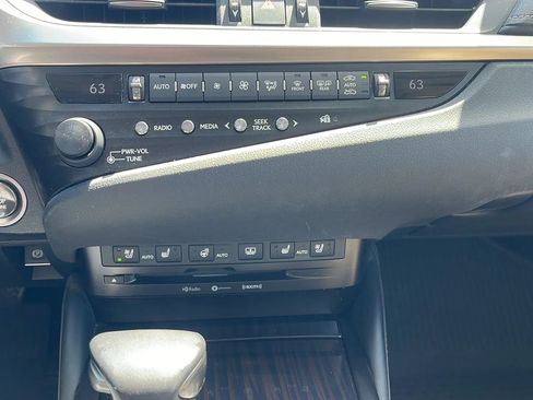 Used 2020 Lexus ES 350 w/ Accessory Package FWD image 14