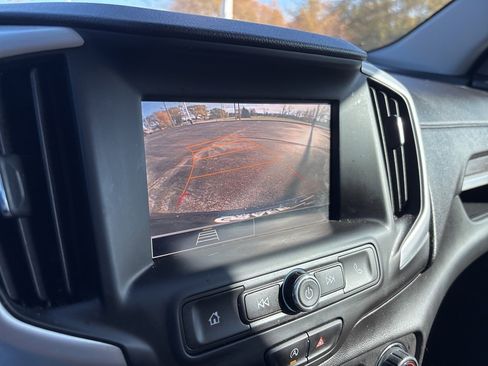 Used 2022 GMC Terrain SLE w/ Driver Convenience Package image 33