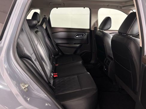 Used 2023 Nissan Rogue Platinum w/ Platinum Premium Package FWD image 40