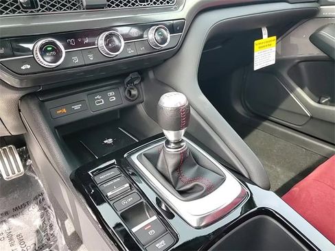 New 2025 Acura Integra A-Spec image 19