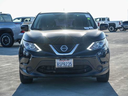 Used 2019 Nissan Rogue Sport S w/ Appearance Package FWD image 4
