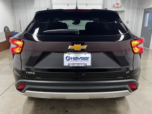 New 2026 Chevrolet Trax LT w/ Driver Confidence Package FWD image 4